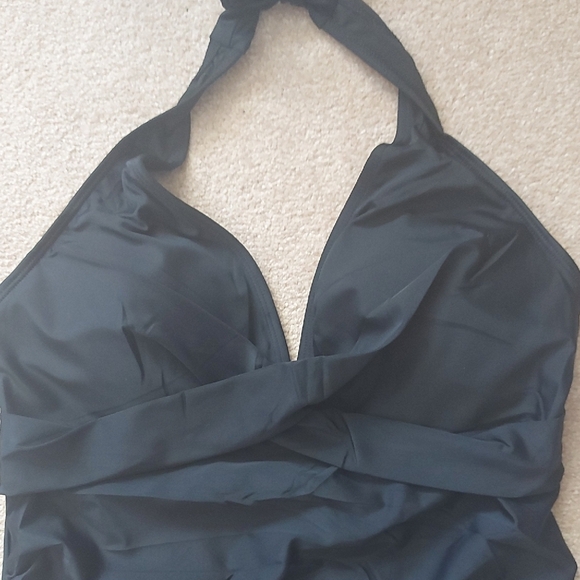 Chic Black Halter One-Piece Swimsuit - Picture 2 of 9